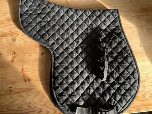 Black full size saddle - saddle, pad